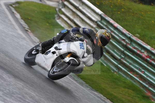 Mallory park Leicestershire;Mallory park photographs;Motorcycle action photographs;event digital images;eventdigitalimages;mallory park;no limits trackday;peter wileman photography;trackday;trackday digital images;trackday photos