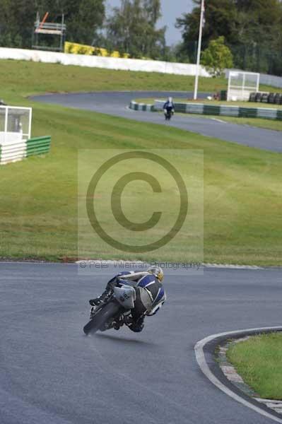 Mallory park Leicestershire;Mallory park photographs;Motorcycle action photographs;event digital images;eventdigitalimages;mallory park;no limits trackday;peter wileman photography;trackday;trackday digital images;trackday photos