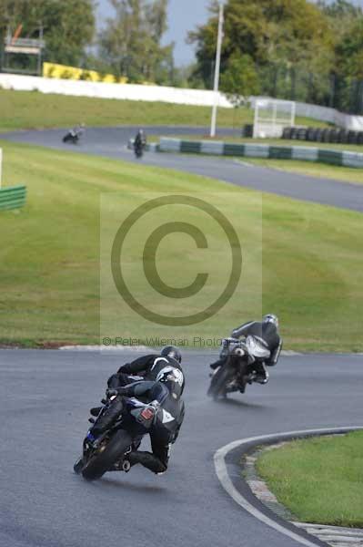 Mallory park Leicestershire;Mallory park photographs;Motorcycle action photographs;event digital images;eventdigitalimages;mallory park;no limits trackday;peter wileman photography;trackday;trackday digital images;trackday photos
