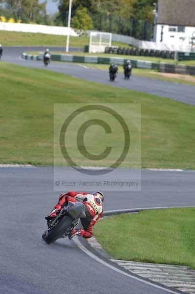 Mallory park Leicestershire;Mallory park photographs;Motorcycle action photographs;event digital images;eventdigitalimages;mallory park;no limits trackday;peter wileman photography;trackday;trackday digital images;trackday photos