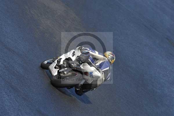 Mallory park Leicestershire;Mallory park photographs;Motorcycle action photographs;event digital images;eventdigitalimages;mallory park;no limits trackday;peter wileman photography;trackday;trackday digital images;trackday photos