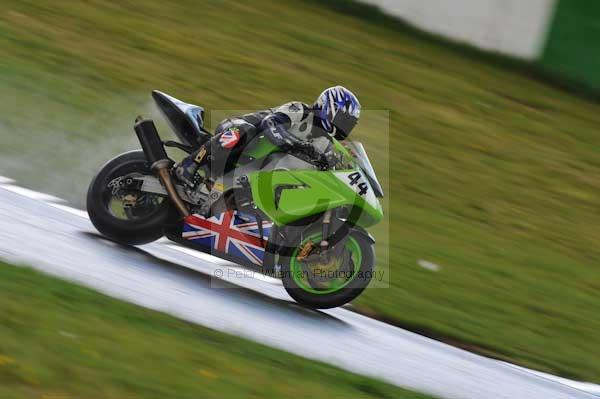 Mallory park Leicestershire;Mallory park photographs;Motorcycle action photographs;event digital images;eventdigitalimages;mallory park;no limits trackday;peter wileman photography;trackday;trackday digital images;trackday photos