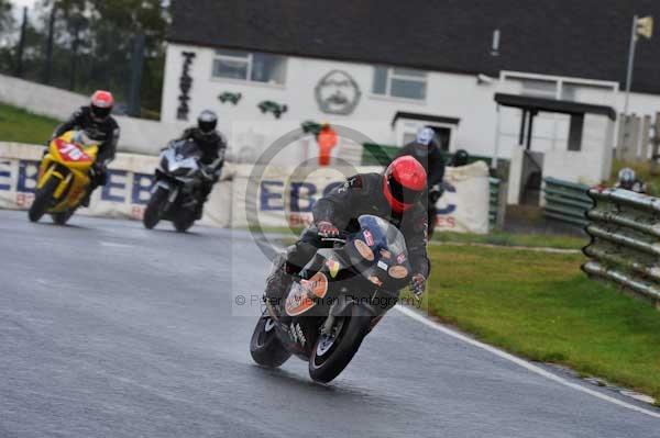 Mallory park Leicestershire;Mallory park photographs;Motorcycle action photographs;event digital images;eventdigitalimages;mallory park;no limits trackday;peter wileman photography;trackday;trackday digital images;trackday photos