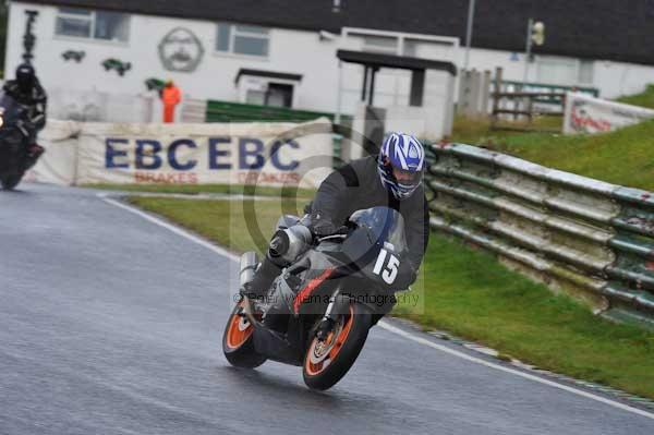 Mallory park Leicestershire;Mallory park photographs;Motorcycle action photographs;event digital images;eventdigitalimages;mallory park;no limits trackday;peter wileman photography;trackday;trackday digital images;trackday photos
