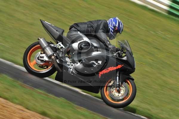 Mallory park Leicestershire;Mallory park photographs;Motorcycle action photographs;event digital images;eventdigitalimages;mallory park;no limits trackday;peter wileman photography;trackday;trackday digital images;trackday photos