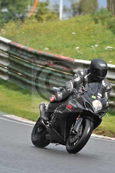 Mallory park Leicestershire;Mallory park photographs;Motorcycle action photographs;event digital images;eventdigitalimages;mallory park;no limits trackday;peter wileman photography;trackday;trackday digital images;trackday photos