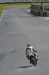 Mallory-park-Leicestershire;Mallory-park-photographs;Motorcycle-action-photographs;event-digital-images;eventdigitalimages;mallory-park;no-limits-trackday;peter-wileman-photography;trackday;trackday-digital-images;trackday-photos