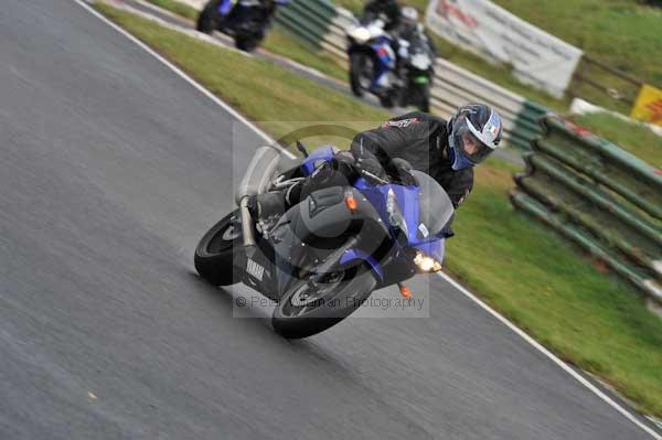 Mallory park Leicestershire;Mallory park photographs;Motorcycle action photographs;event digital images;eventdigitalimages;mallory park;no limits trackday;peter wileman photography;trackday;trackday digital images;trackday photos