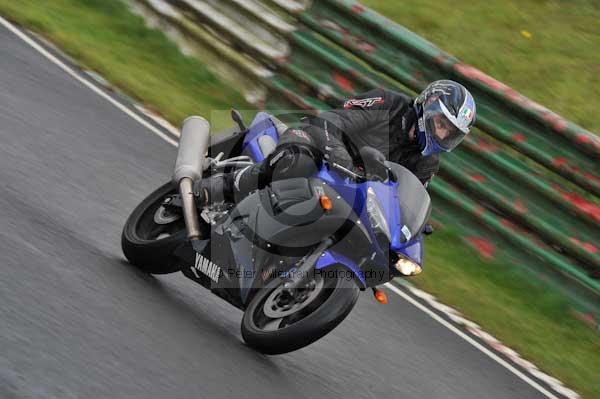 Mallory park Leicestershire;Mallory park photographs;Motorcycle action photographs;event digital images;eventdigitalimages;mallory park;no limits trackday;peter wileman photography;trackday;trackday digital images;trackday photos