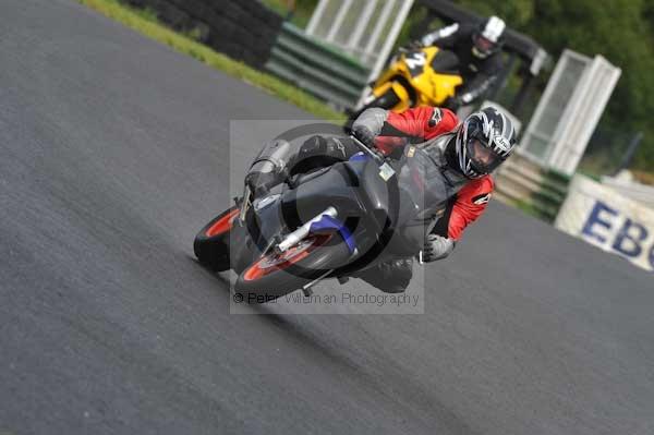 Mallory park Leicestershire;Mallory park photographs;Motorcycle action photographs;event digital images;eventdigitalimages;mallory park;no limits trackday;peter wileman photography;trackday;trackday digital images;trackday photos