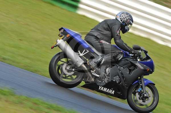 Mallory park Leicestershire;Mallory park photographs;Motorcycle action photographs;event digital images;eventdigitalimages;mallory park;no limits trackday;peter wileman photography;trackday;trackday digital images;trackday photos