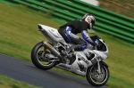 Mallory-park-Leicestershire;Mallory-park-photographs;Motorcycle-action-photographs;event-digital-images;eventdigitalimages;mallory-park;no-limits-trackday;peter-wileman-photography;trackday;trackday-digital-images;trackday-photos