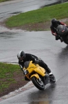 Mallory-park-Leicestershire;Mallory-park-photographs;Motorcycle-action-photographs;event-digital-images;eventdigitalimages;mallory-park;no-limits-trackday;peter-wileman-photography;trackday;trackday-digital-images;trackday-photos