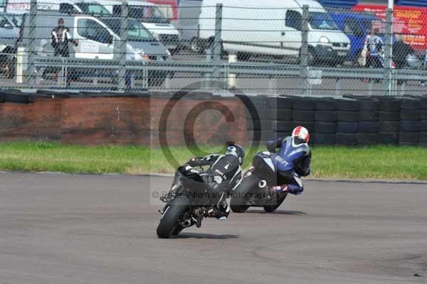 Motorcycle action photographs;Rockingham;Rockingham photographs;event digital images;eventdigitalimages;no limits trackday;peter wileman photography;rockingham corby northamptonshire;trackday;trackday digital images;trackday photos
