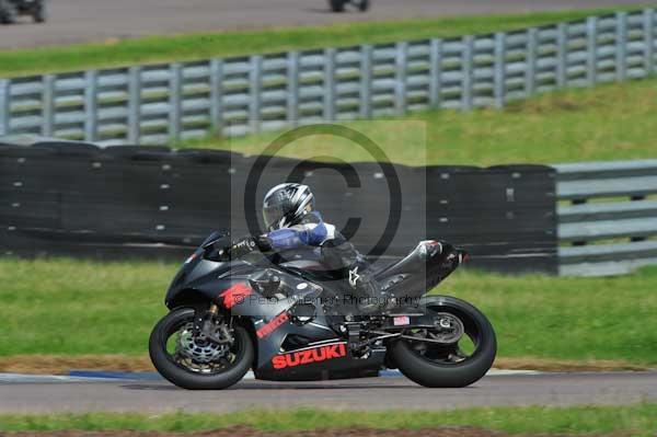 Motorcycle action photographs;Rockingham;Rockingham photographs;event digital images;eventdigitalimages;no limits trackday;peter wileman photography;rockingham corby northamptonshire;trackday;trackday digital images;trackday photos