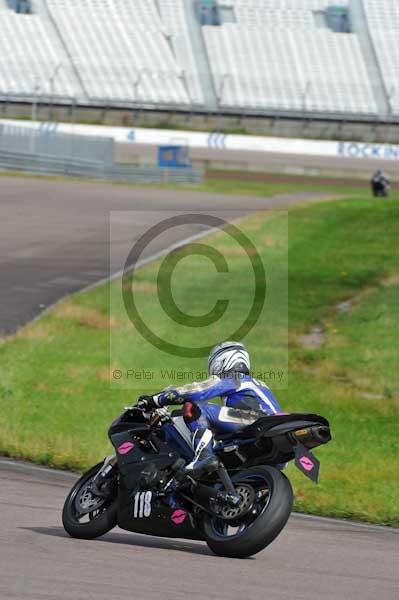 Motorcycle action photographs;Rockingham;Rockingham photographs;event digital images;eventdigitalimages;no limits trackday;peter wileman photography;rockingham corby northamptonshire;trackday;trackday digital images;trackday photos
