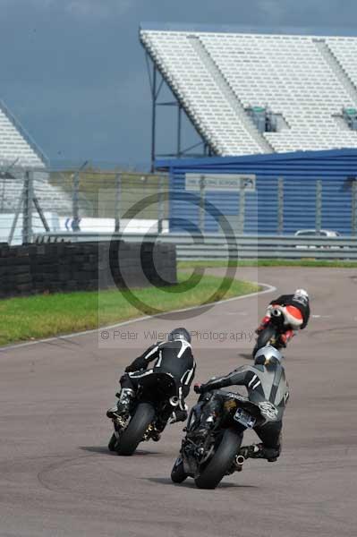 Motorcycle action photographs;Rockingham;Rockingham photographs;event digital images;eventdigitalimages;no limits trackday;peter wileman photography;rockingham corby northamptonshire;trackday;trackday digital images;trackday photos