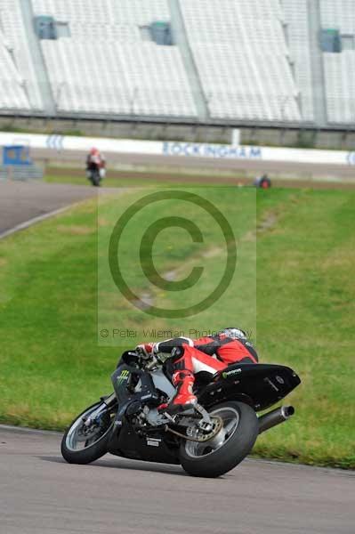 Motorcycle action photographs;Rockingham;Rockingham photographs;event digital images;eventdigitalimages;no limits trackday;peter wileman photography;rockingham corby northamptonshire;trackday;trackday digital images;trackday photos