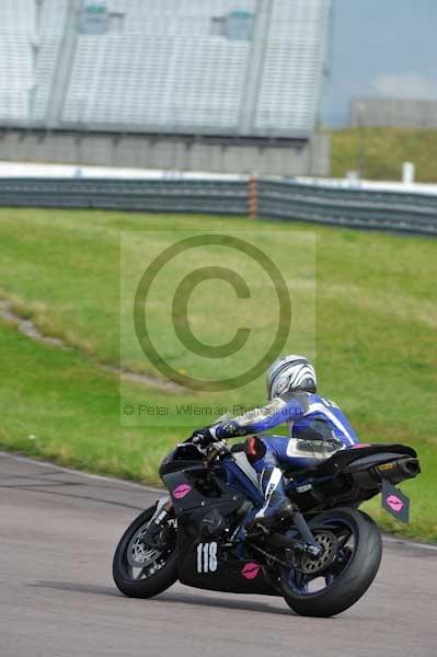 Motorcycle action photographs;Rockingham;Rockingham photographs;event digital images;eventdigitalimages;no limits trackday;peter wileman photography;rockingham corby northamptonshire;trackday;trackday digital images;trackday photos