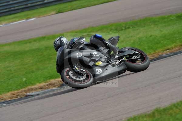 Motorcycle action photographs;Rockingham;Rockingham photographs;event digital images;eventdigitalimages;no limits trackday;peter wileman photography;rockingham corby northamptonshire;trackday;trackday digital images;trackday photos