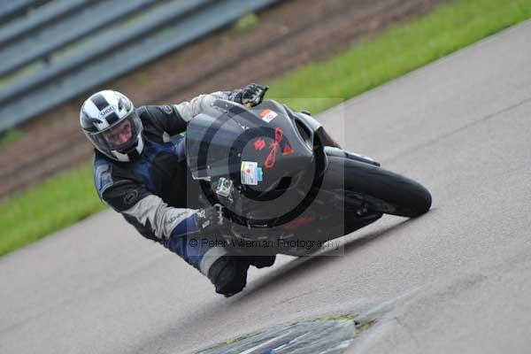 Motorcycle action photographs;Rockingham;Rockingham photographs;event digital images;eventdigitalimages;no limits trackday;peter wileman photography;rockingham corby northamptonshire;trackday;trackday digital images;trackday photos