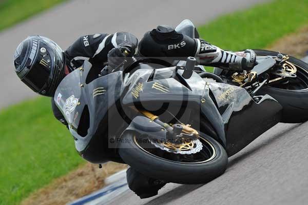 Motorcycle action photographs;Rockingham;Rockingham photographs;event digital images;eventdigitalimages;no limits trackday;peter wileman photography;rockingham corby northamptonshire;trackday;trackday digital images;trackday photos