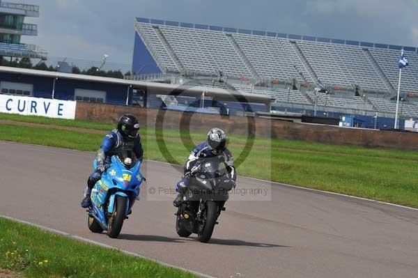 Motorcycle action photographs;Rockingham;Rockingham photographs;event digital images;eventdigitalimages;no limits trackday;peter wileman photography;rockingham corby northamptonshire;trackday;trackday digital images;trackday photos