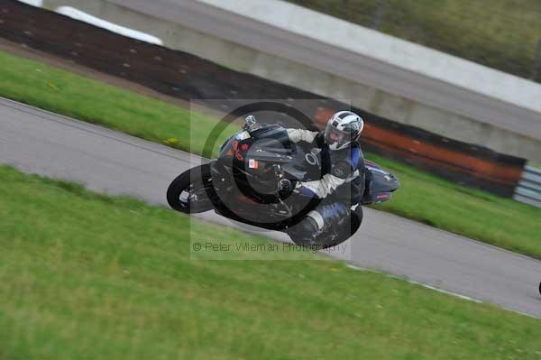 Motorcycle action photographs;Rockingham;Rockingham photographs;event digital images;eventdigitalimages;no limits trackday;peter wileman photography;rockingham corby northamptonshire;trackday;trackday digital images;trackday photos