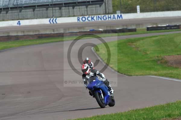 Motorcycle action photographs;Rockingham;Rockingham photographs;event digital images;eventdigitalimages;no limits trackday;peter wileman photography;rockingham corby northamptonshire;trackday;trackday digital images;trackday photos