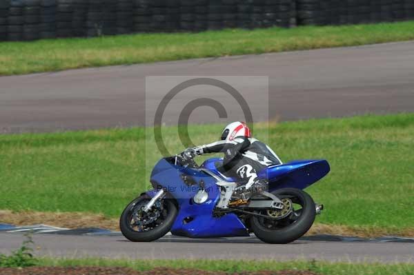 Motorcycle action photographs;Rockingham;Rockingham photographs;event digital images;eventdigitalimages;no limits trackday;peter wileman photography;rockingham corby northamptonshire;trackday;trackday digital images;trackday photos
