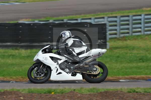 Motorcycle action photographs;Rockingham;Rockingham photographs;event digital images;eventdigitalimages;no limits trackday;peter wileman photography;rockingham corby northamptonshire;trackday;trackday digital images;trackday photos