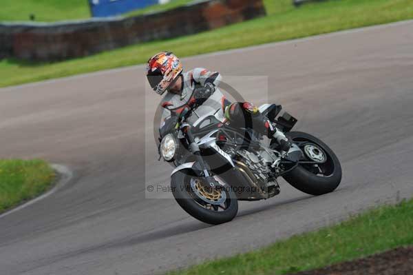 Motorcycle action photographs;Rockingham;Rockingham photographs;event digital images;eventdigitalimages;no limits trackday;peter wileman photography;rockingham corby northamptonshire;trackday;trackday digital images;trackday photos
