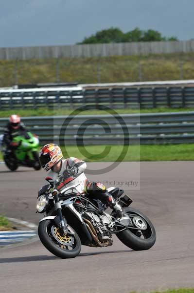 Motorcycle action photographs;Rockingham;Rockingham photographs;event digital images;eventdigitalimages;no limits trackday;peter wileman photography;rockingham corby northamptonshire;trackday;trackday digital images;trackday photos