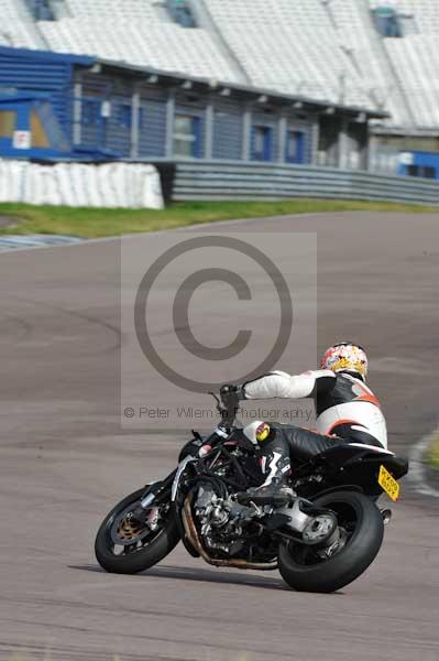 Motorcycle action photographs;Rockingham;Rockingham photographs;event digital images;eventdigitalimages;no limits trackday;peter wileman photography;rockingham corby northamptonshire;trackday;trackday digital images;trackday photos