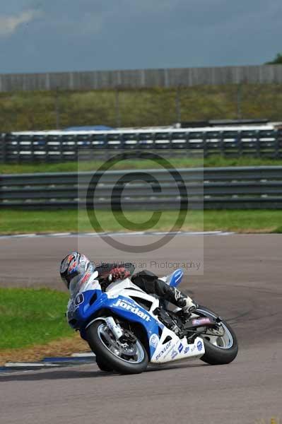 Motorcycle action photographs;Rockingham;Rockingham photographs;event digital images;eventdigitalimages;no limits trackday;peter wileman photography;rockingham corby northamptonshire;trackday;trackday digital images;trackday photos