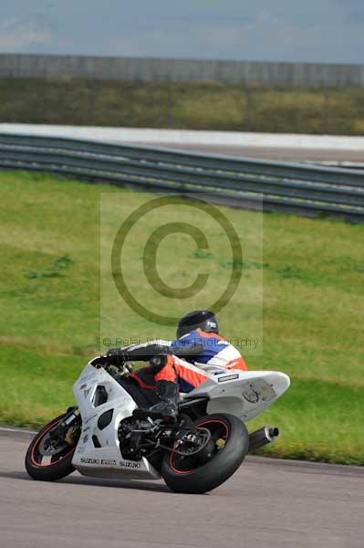 Motorcycle action photographs;Rockingham;Rockingham photographs;event digital images;eventdigitalimages;no limits trackday;peter wileman photography;rockingham corby northamptonshire;trackday;trackday digital images;trackday photos