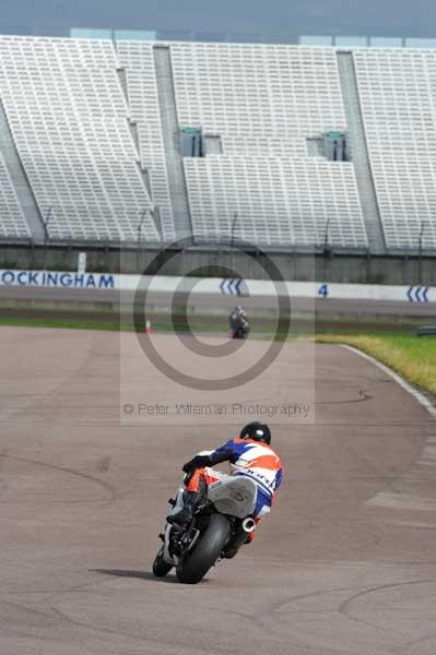 Motorcycle action photographs;Rockingham;Rockingham photographs;event digital images;eventdigitalimages;no limits trackday;peter wileman photography;rockingham corby northamptonshire;trackday;trackday digital images;trackday photos