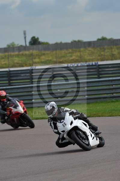 Motorcycle action photographs;Rockingham;Rockingham photographs;event digital images;eventdigitalimages;no limits trackday;peter wileman photography;rockingham corby northamptonshire;trackday;trackday digital images;trackday photos