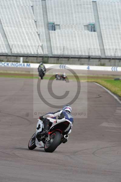 Motorcycle action photographs;Rockingham;Rockingham photographs;event digital images;eventdigitalimages;no limits trackday;peter wileman photography;rockingham corby northamptonshire;trackday;trackday digital images;trackday photos