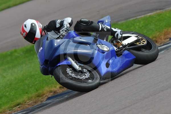 Motorcycle action photographs;Rockingham;Rockingham photographs;event digital images;eventdigitalimages;no limits trackday;peter wileman photography;rockingham corby northamptonshire;trackday;trackday digital images;trackday photos
