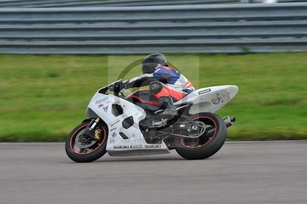 Motorcycle action photographs;Rockingham;Rockingham photographs;event digital images;eventdigitalimages;no limits trackday;peter wileman photography;rockingham corby northamptonshire;trackday;trackday digital images;trackday photos