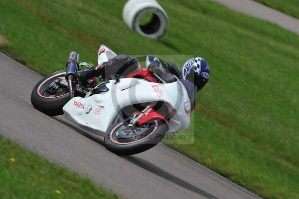 Motorcycle action photographs;Rockingham;Rockingham photographs;event digital images;eventdigitalimages;no limits trackday;peter wileman photography;rockingham corby northamptonshire;trackday;trackday digital images;trackday photos