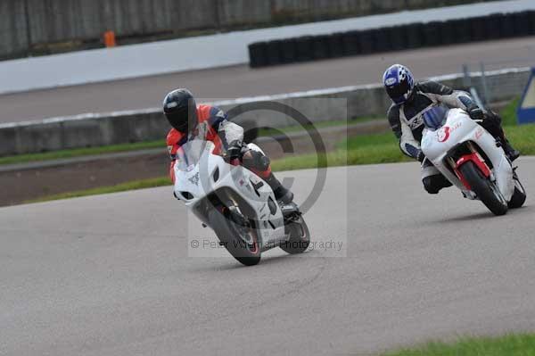Motorcycle action photographs;Rockingham;Rockingham photographs;event digital images;eventdigitalimages;no limits trackday;peter wileman photography;rockingham corby northamptonshire;trackday;trackday digital images;trackday photos