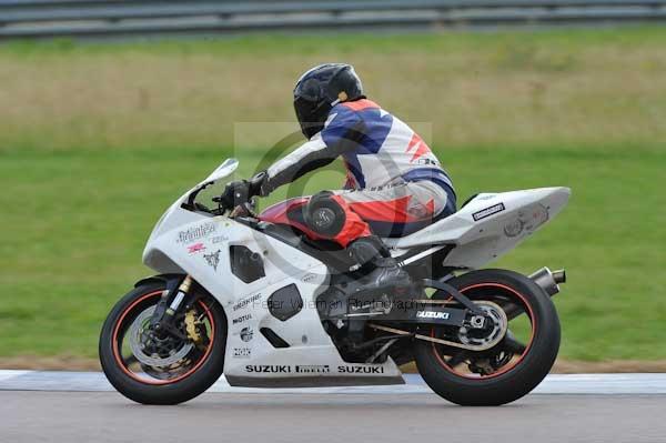 Motorcycle action photographs;Rockingham;Rockingham photographs;event digital images;eventdigitalimages;no limits trackday;peter wileman photography;rockingham corby northamptonshire;trackday;trackday digital images;trackday photos