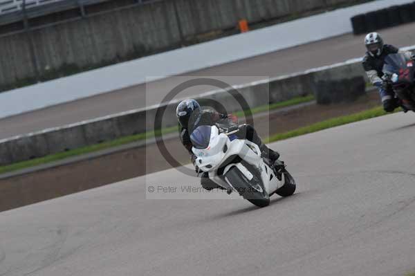 Motorcycle action photographs;Rockingham;Rockingham photographs;event digital images;eventdigitalimages;no limits trackday;peter wileman photography;rockingham corby northamptonshire;trackday;trackday digital images;trackday photos