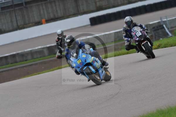 Motorcycle action photographs;Rockingham;Rockingham photographs;event digital images;eventdigitalimages;no limits trackday;peter wileman photography;rockingham corby northamptonshire;trackday;trackday digital images;trackday photos