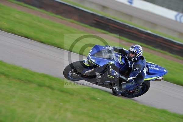 Motorcycle action photographs;Rockingham;Rockingham photographs;event digital images;eventdigitalimages;no limits trackday;peter wileman photography;rockingham corby northamptonshire;trackday;trackday digital images;trackday photos