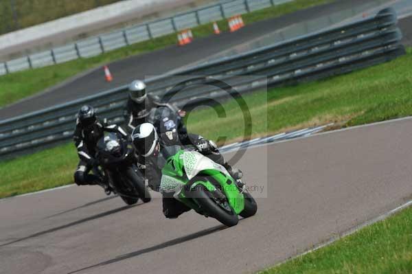 Motorcycle action photographs;Rockingham;Rockingham photographs;event digital images;eventdigitalimages;no limits trackday;peter wileman photography;rockingham corby northamptonshire;trackday;trackday digital images;trackday photos