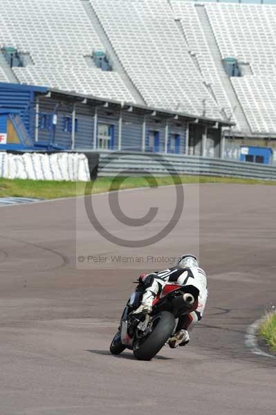 Motorcycle action photographs;Rockingham;Rockingham photographs;event digital images;eventdigitalimages;no limits trackday;peter wileman photography;rockingham corby northamptonshire;trackday;trackday digital images;trackday photos