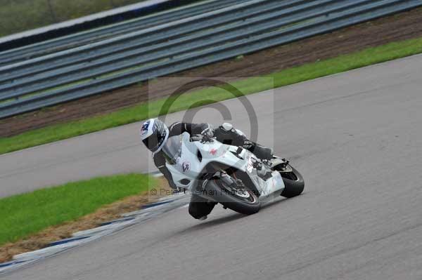 Motorcycle action photographs;Rockingham;Rockingham photographs;event digital images;eventdigitalimages;no limits trackday;peter wileman photography;rockingham corby northamptonshire;trackday;trackday digital images;trackday photos